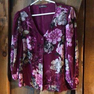 Suzy Shier Plum Floral Button-up Blouse